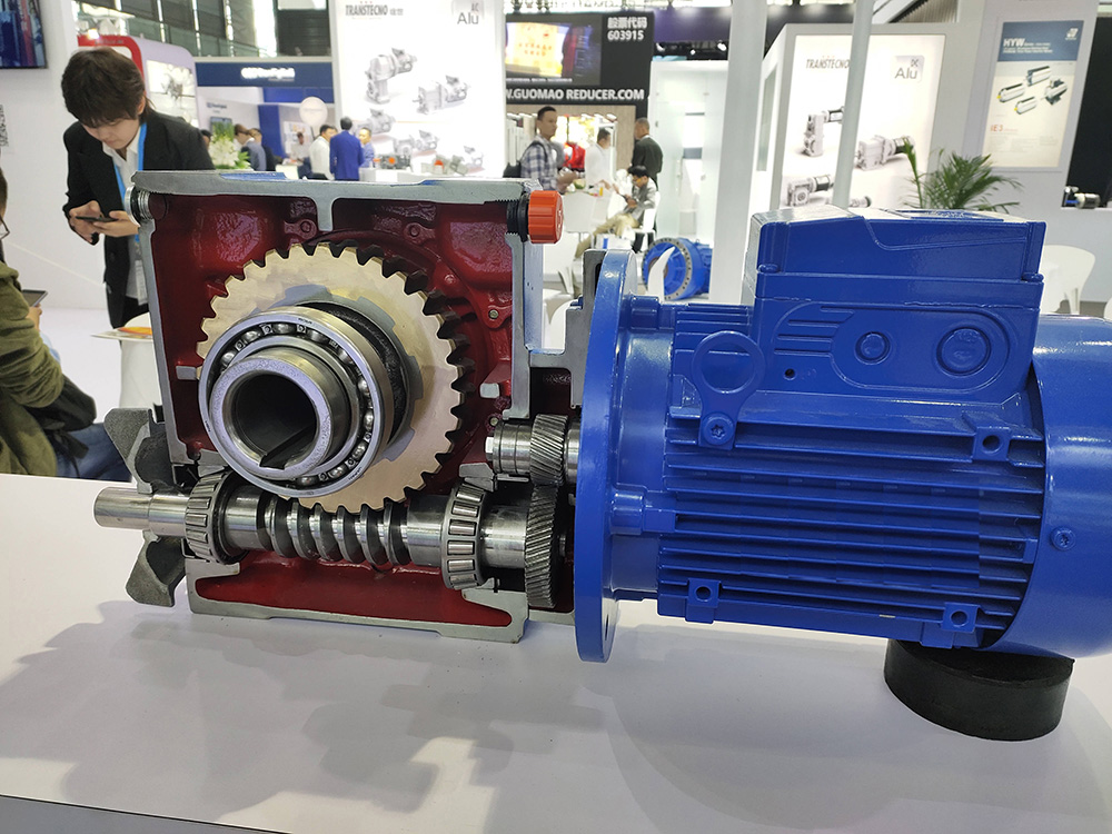 蝸輪蝸桿減速機(jī) 蝸輪蝸桿減速機(jī)